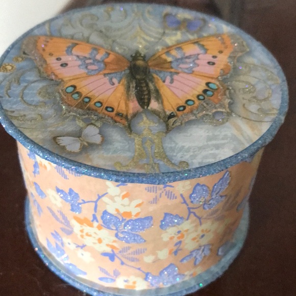 Butterfly Trinket Box Decor Small Sized FINAL SALE - Picture 1 of 4